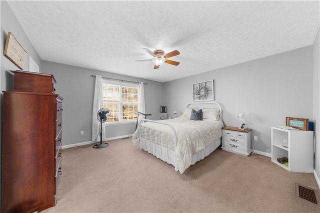 6124 Clyde Connor Rd, Murrayville, GA 30564