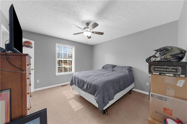 6124 Clyde Connor Rd, Murrayville, GA 30564