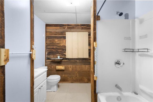 6124 Clyde Connor Rd, Murrayville, GA 30564