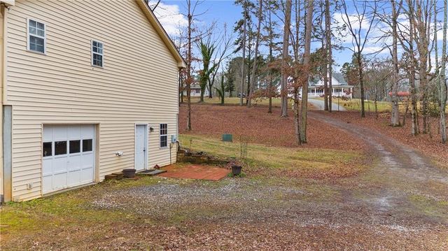 6124 Clyde Connor Rd, Murrayville, GA 30564