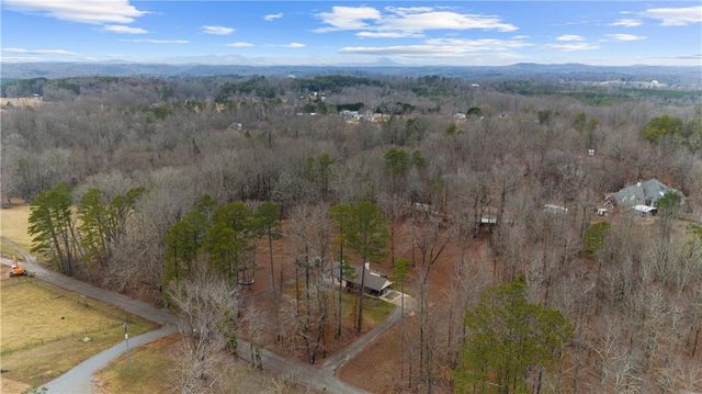 6124 Clyde Connor Rd, Murrayville, GA 30564