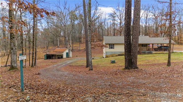 6124 Clyde Connor Rd, Murrayville, GA 30564