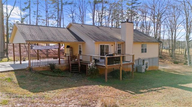 6124 Clyde Connor Rd, Murrayville, GA 30564