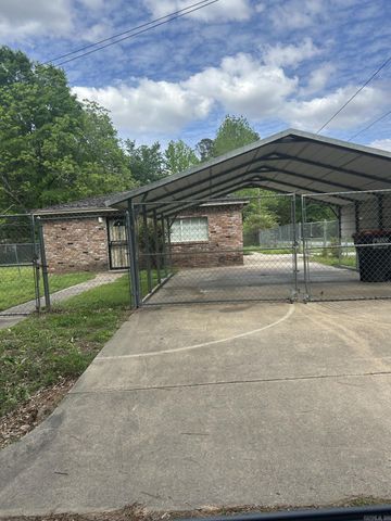 2909 S Nebraska Street, Pine Bluff, AR 71601
