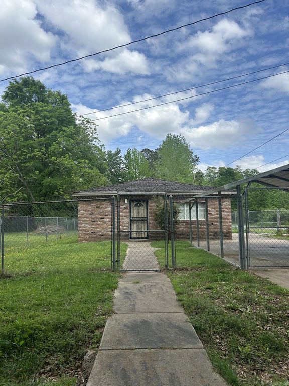 2909 S Nebraska Street, Pine Bluff, AR 71601