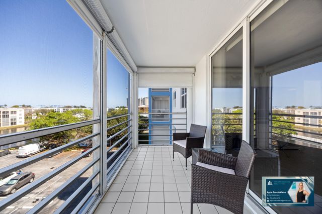 501 E Dania Beach Boulevard 5-5b, Dania Beach, FL 33004