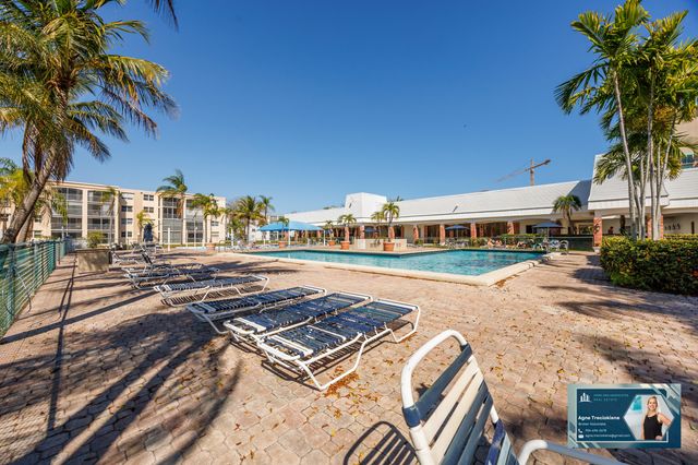 501 E Dania Beach Boulevard 5-5b, Dania Beach, FL 33004