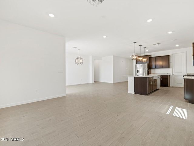 8544 W Saratoga Way, Florence, AZ 85132