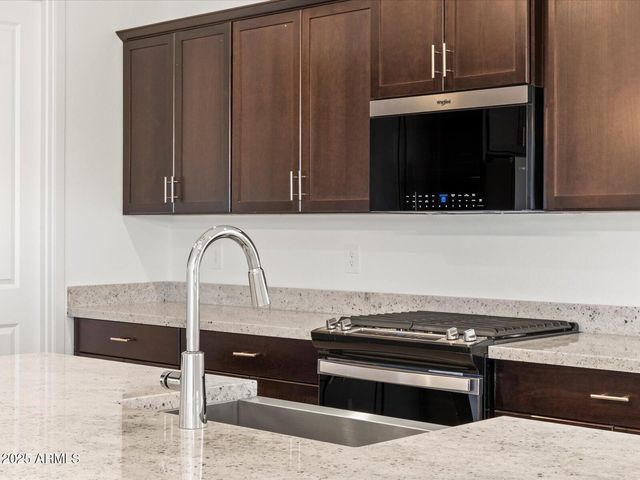 8544 W Saratoga Way, Florence, AZ 85132