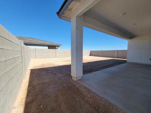 8544 W Saratoga Way, Florence, AZ 85132
