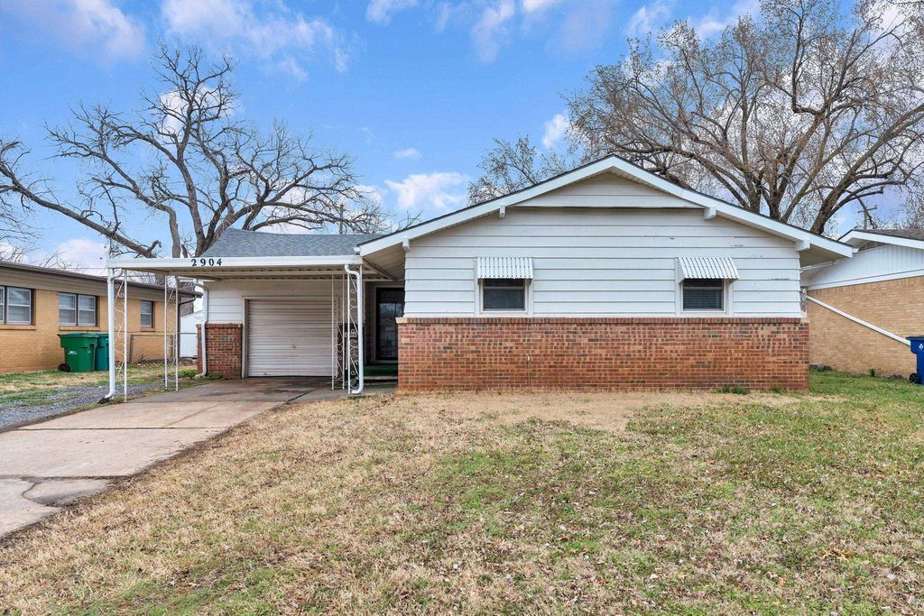 2904 S Bennett Ave, Wichita, KS 67217