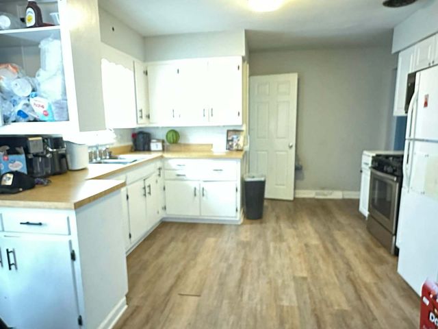 17832 Glen Oak Avenue, Lansing, IL 60438