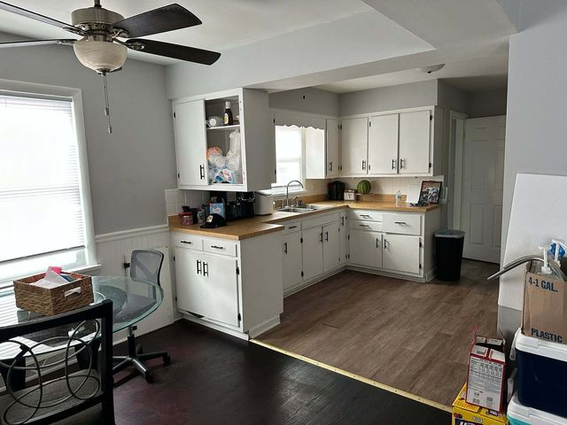 17832 Glen Oak Avenue, Lansing, IL 60438