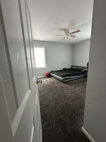 17832 Glen Oak Avenue, Lansing, IL 60438