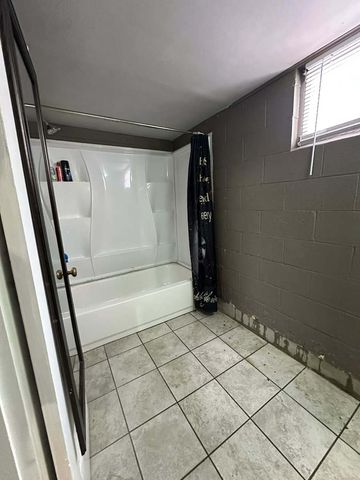 17832 Glen Oak Avenue, Lansing, IL 60438