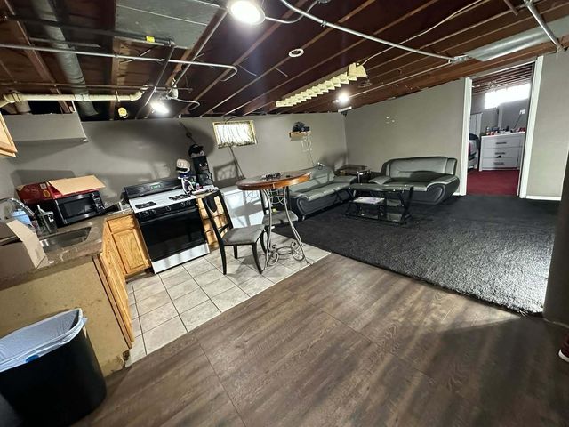 17832 Glen Oak Avenue, Lansing, IL 60438