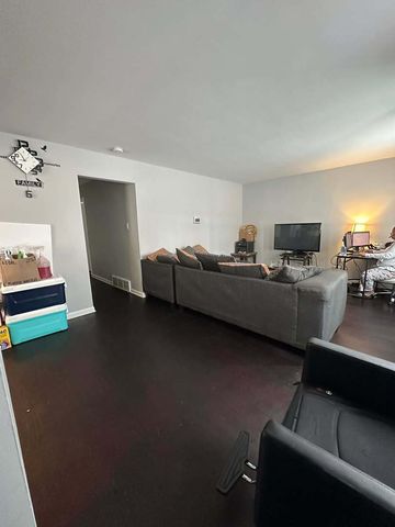 17832 Glen Oak Avenue, Lansing, IL 60438