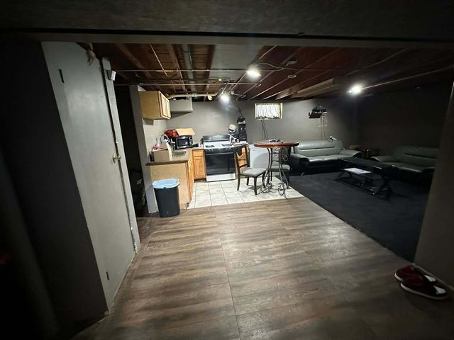 17832 Glen Oak Avenue, Lansing, IL 60438