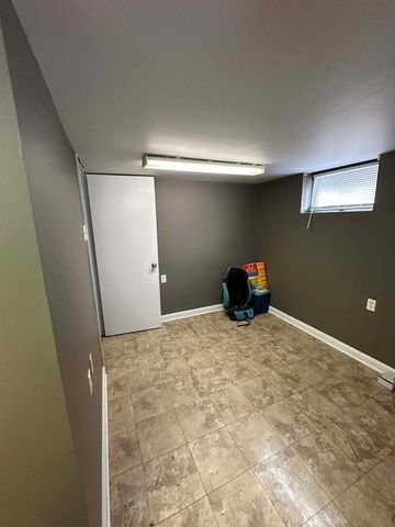 17832 Glen Oak Avenue, Lansing, IL 60438