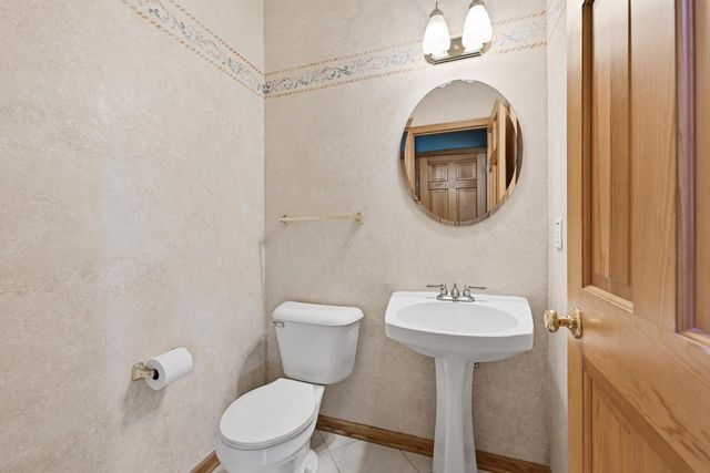 N66W14659 White Birch DRIVE, Menomonee Falls, WI 53051