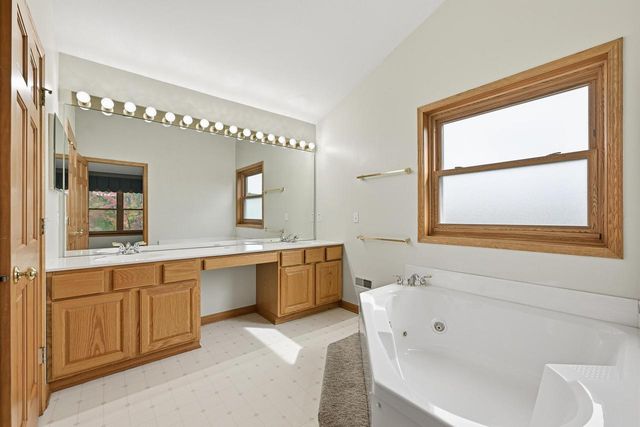 N66W14659 White Birch DRIVE, Menomonee Falls, WI 53051
