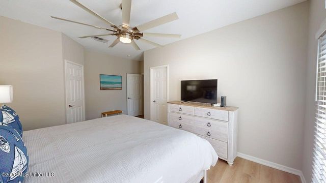 2252 Beach Drive, 204, Gulfport, MS 39507