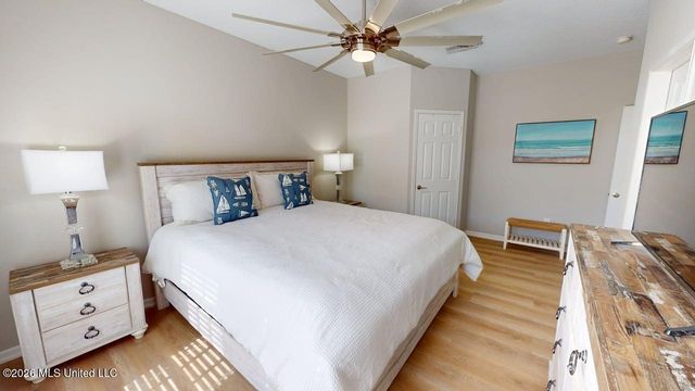 2252 Beach Drive, 204, Gulfport, MS 39507