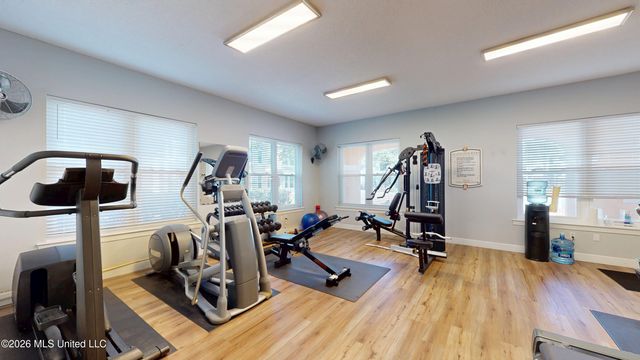 2252 Beach Drive, 204, Gulfport, MS 39507
