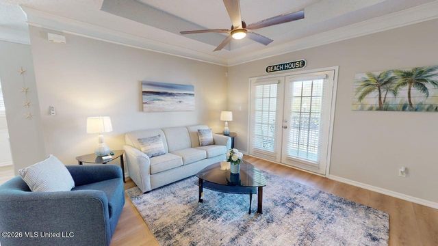 2252 Beach Drive, 204, Gulfport, MS 39507