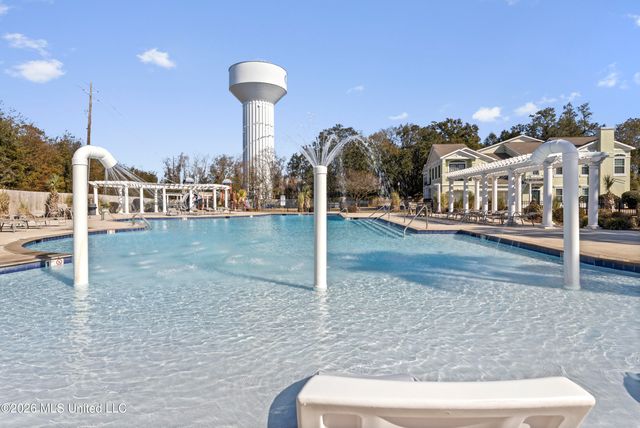 2252 Beach Drive, 204, Gulfport, MS 39507
