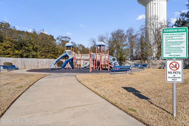 2252 Beach Drive, 204, Gulfport, MS 39507