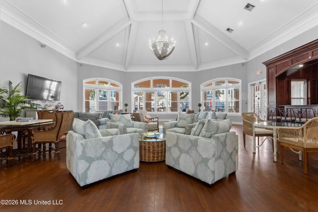 2252 Beach Drive, 204, Gulfport, MS 39507