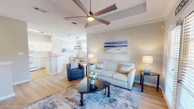 2252 Beach Drive, 204, Gulfport, MS 39507