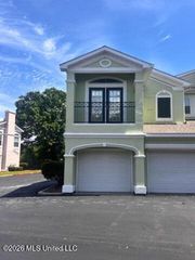 2252 Beach Drive, 204, Gulfport, MS 39507