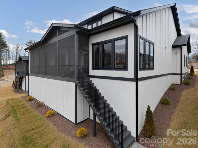 434 Big Hill Drive, Arden, NC 28704