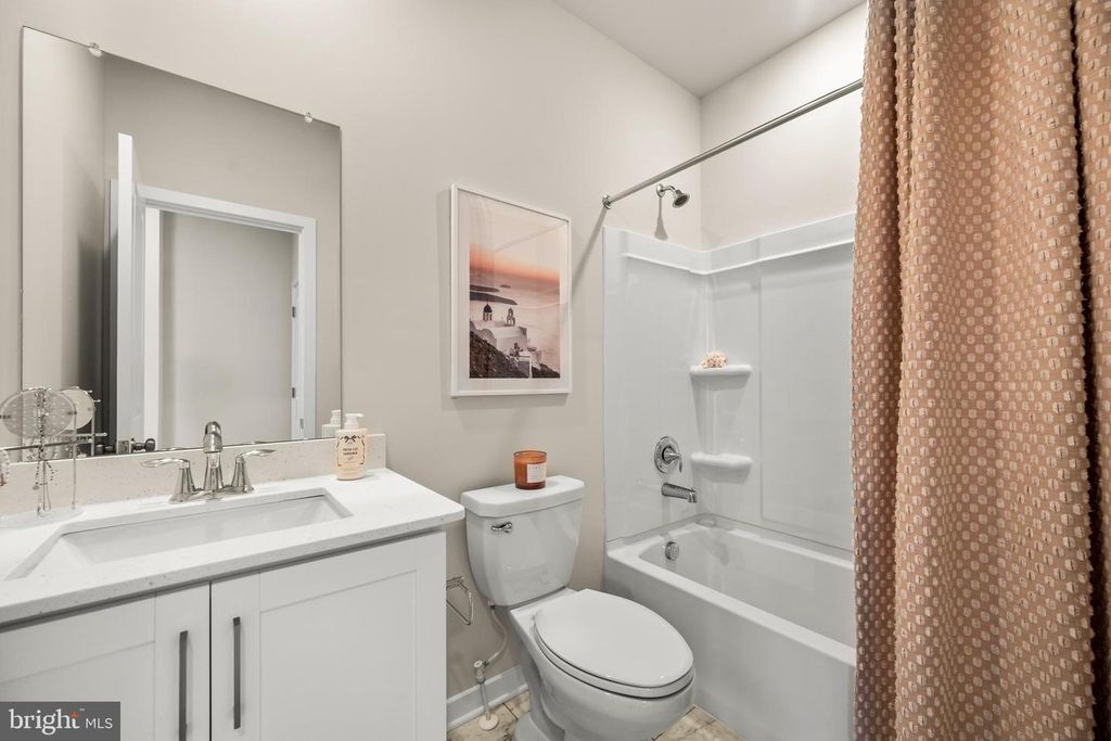 828 GRAPHITE DR, Phoenixville, PA 19460