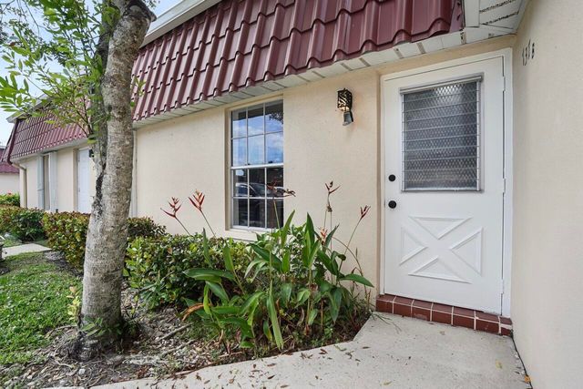 737 Nantucket Circle B, Lake Worth, FL 33467