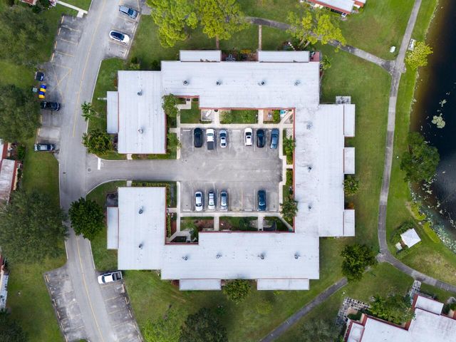 737 Nantucket Circle B, Lake Worth, FL 33467