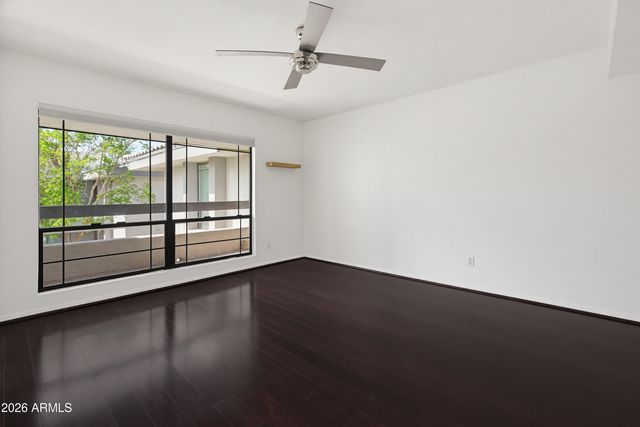 5215 N 24TH Street 207, Phoenix, AZ 85016