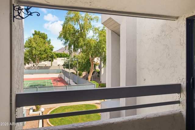 5215 N 24TH Street 207, Phoenix, AZ 85016