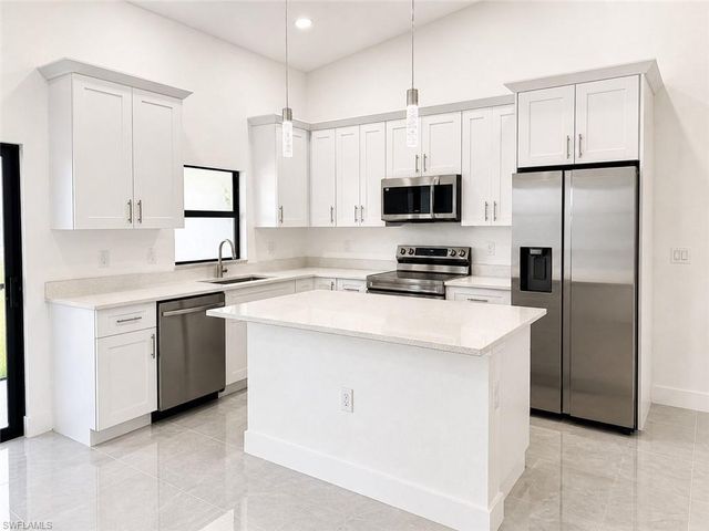 4412 25th ST SW, Lehigh Acres, FL 33973