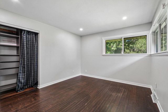 11509 Parkview LANE, Hales Corners, WI 53130