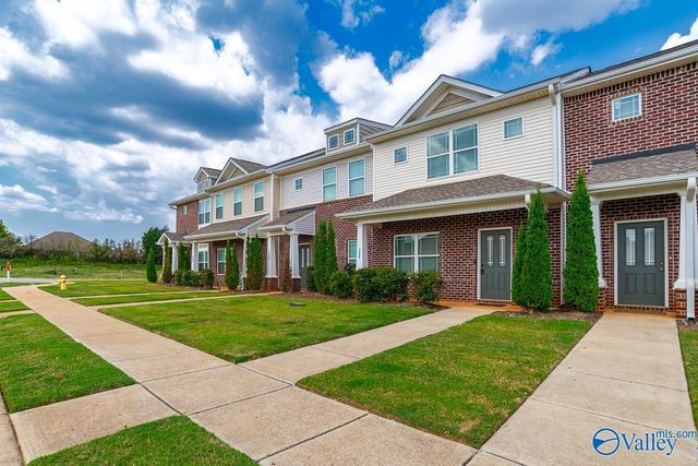 352 Falling Water Lane, Huntsville, AL 35756