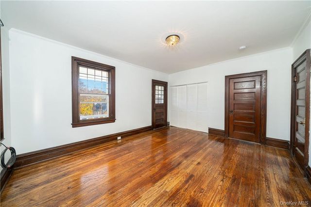 71 Rossmore Avenue, Bronxville, NY 10708