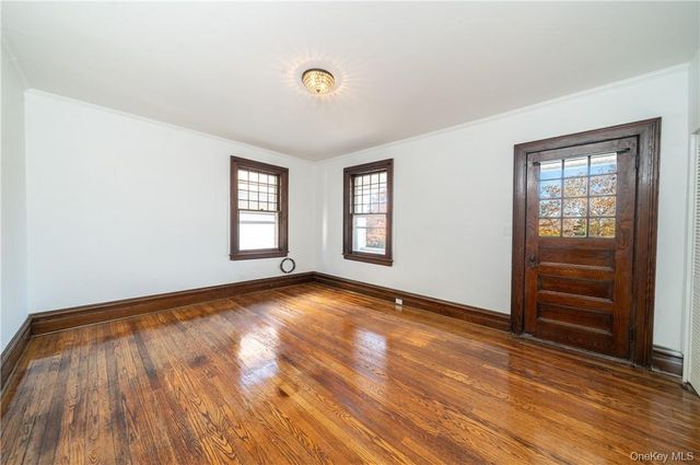 71 Rossmore Avenue, Bronxville, NY 10708