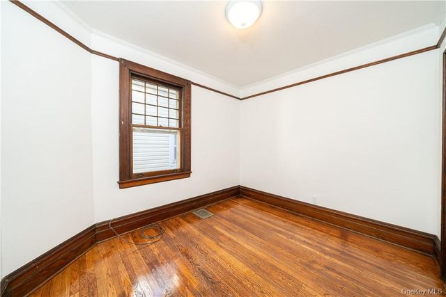 71 Rossmore Avenue, Bronxville, NY 10708