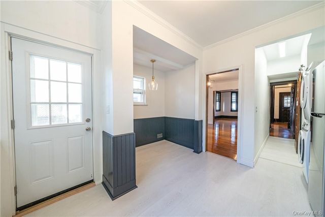 71 Rossmore Avenue, Bronxville, NY 10708