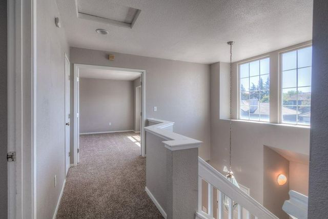 6871 Newport Cove Way, Sacramento, CA 95823