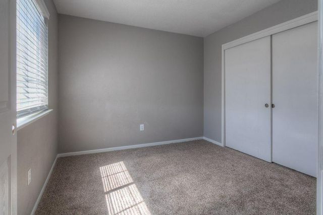 6871 Newport Cove Way, Sacramento, CA 95823