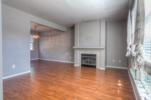 6871 Newport Cove Way, Sacramento, CA 95823